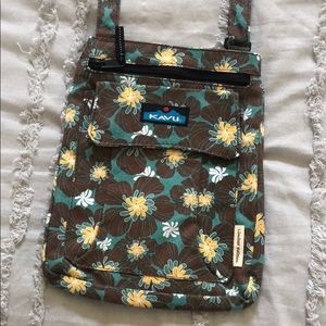 Kavu limited edition floral crossbody shoulder bag